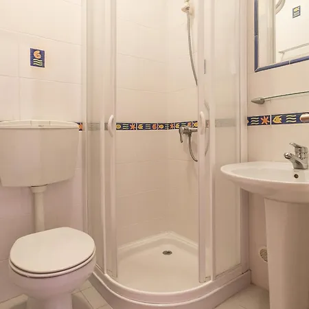 Seaside Deluxe Flat